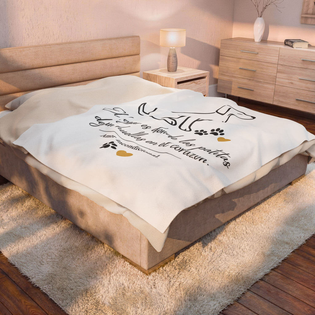 Manta de felpa aterciopelada — "El hogar es donde las patitas dejan huellas en el corazón" Dog Love Throw