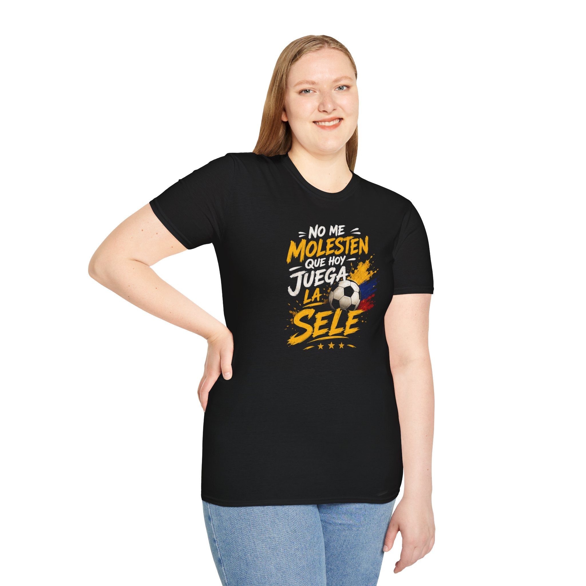 Soccer Fan T-Shirt — "No Me Molesten Que Hoy Juega La Sele" Colombian Flag Design